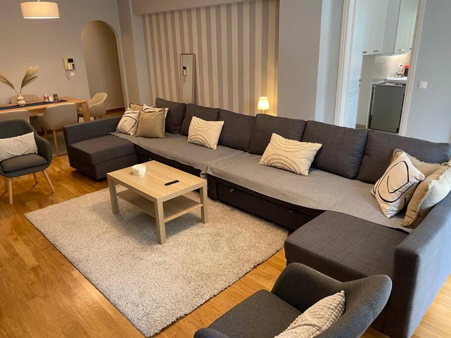 Classy 3Br With 2 Bathrooms Apartment In Marousi Athen Exterior foto